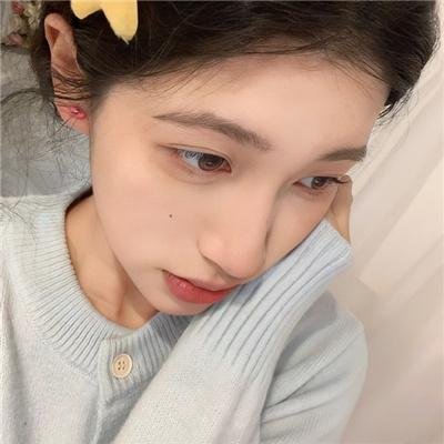 左轮百合