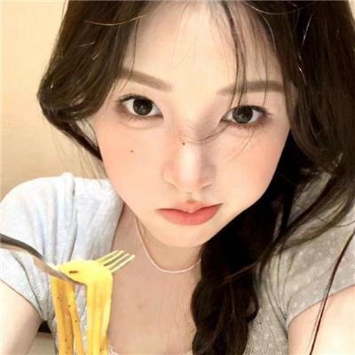 陪她一会儿